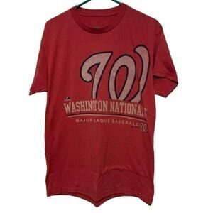 Washington Nationals Size Medium T-Shirt